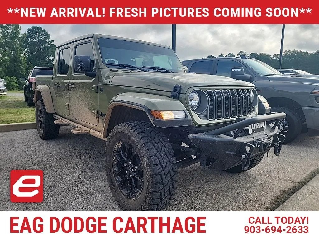 Used 2025 Green Jeep Nighthawk image 1