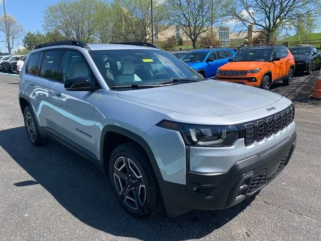 New 2026 Silver Zynith Clearcoat Jeep Limited image 8