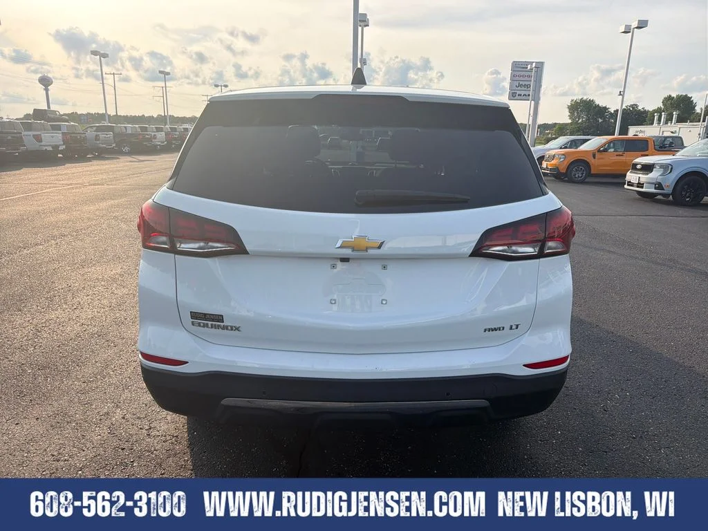 Used 2024 White Chevrolet LT image 4