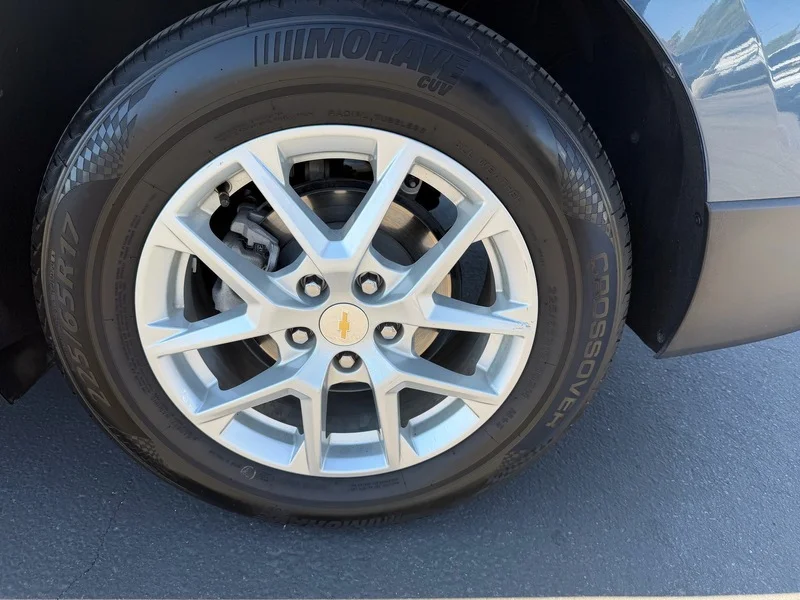 Used 2024 Lakeshore Blue Metallic Chevrolet LT image 32