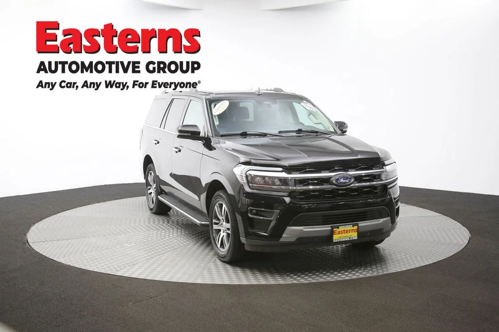 Used 2023 Black Ford Limited image 51