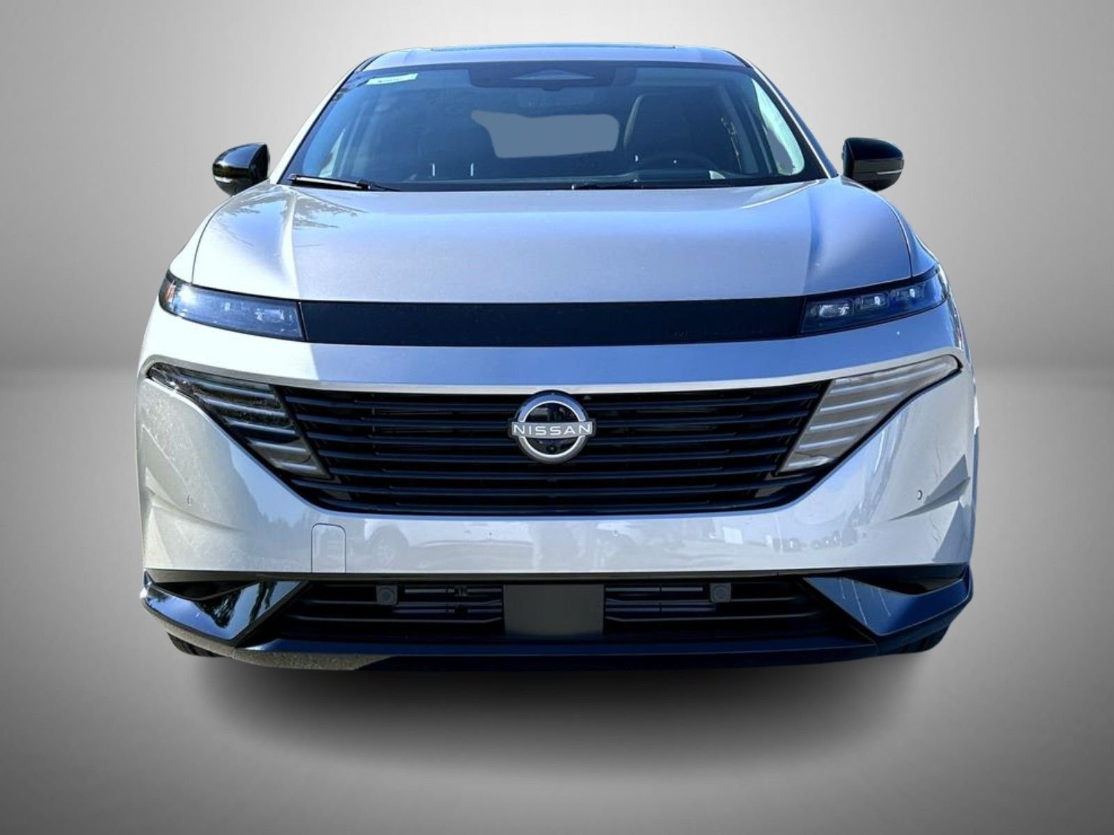 New 2026 Champagne Silver Metallic Nissan Platinum image 2