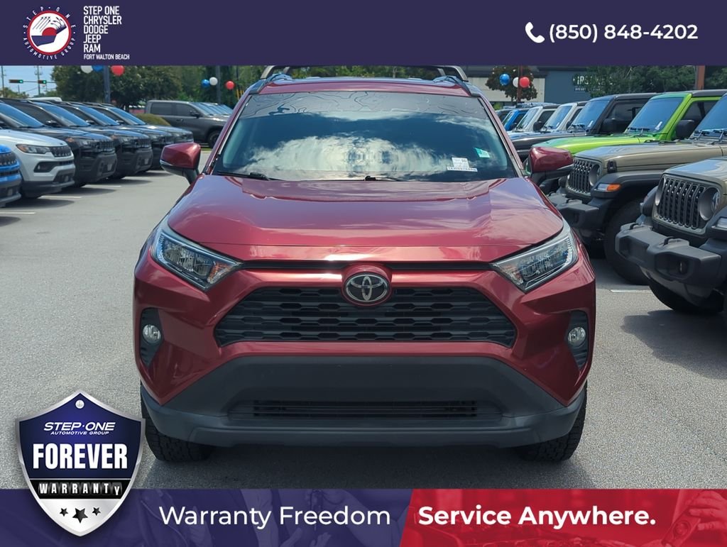 Used 2019 Red Toyota XLE image 9