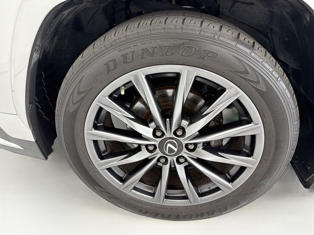 Used 2023 Silver Lexus 600 F SPORT image 29