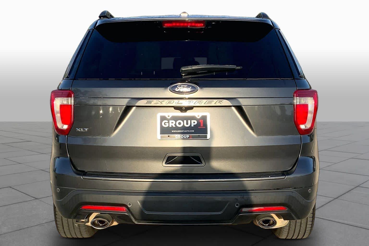 Used 2018 Magnetic Ford XLT image 5