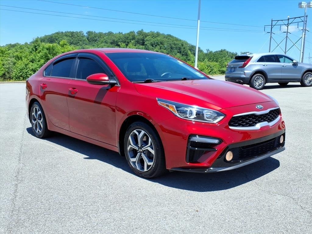 Used 2020 Currant Red Kia LXS image 7