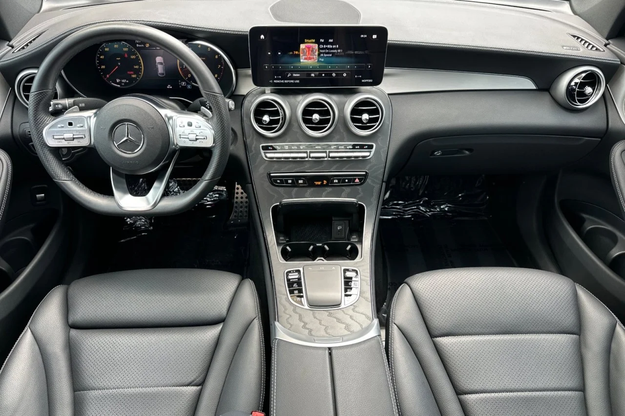 Used 2023 Polar White Mercedes-Benz GLC 300 image 12
