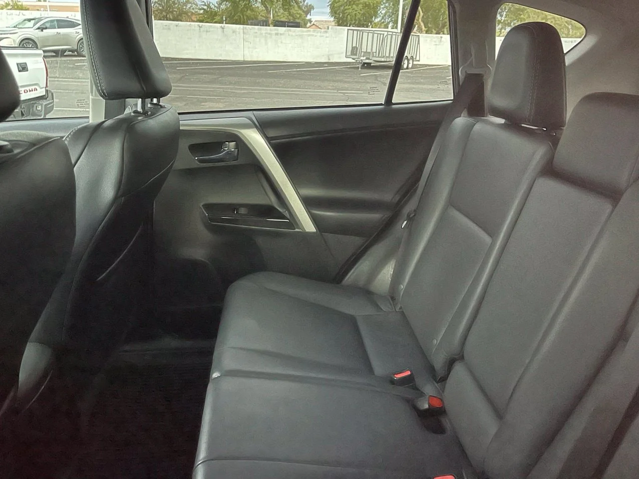 Used 2018 Magnetic Gray Metallic Toyota Limited image 10