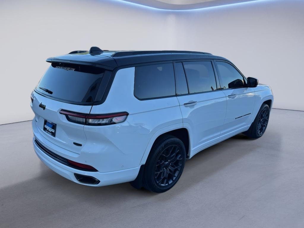 Used 2025 Bright White Clearcoat Jeep Summit Reserve image 5