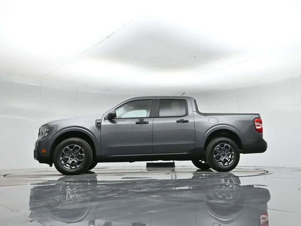 Certified Used 2026 Gray Ford XLT image 8