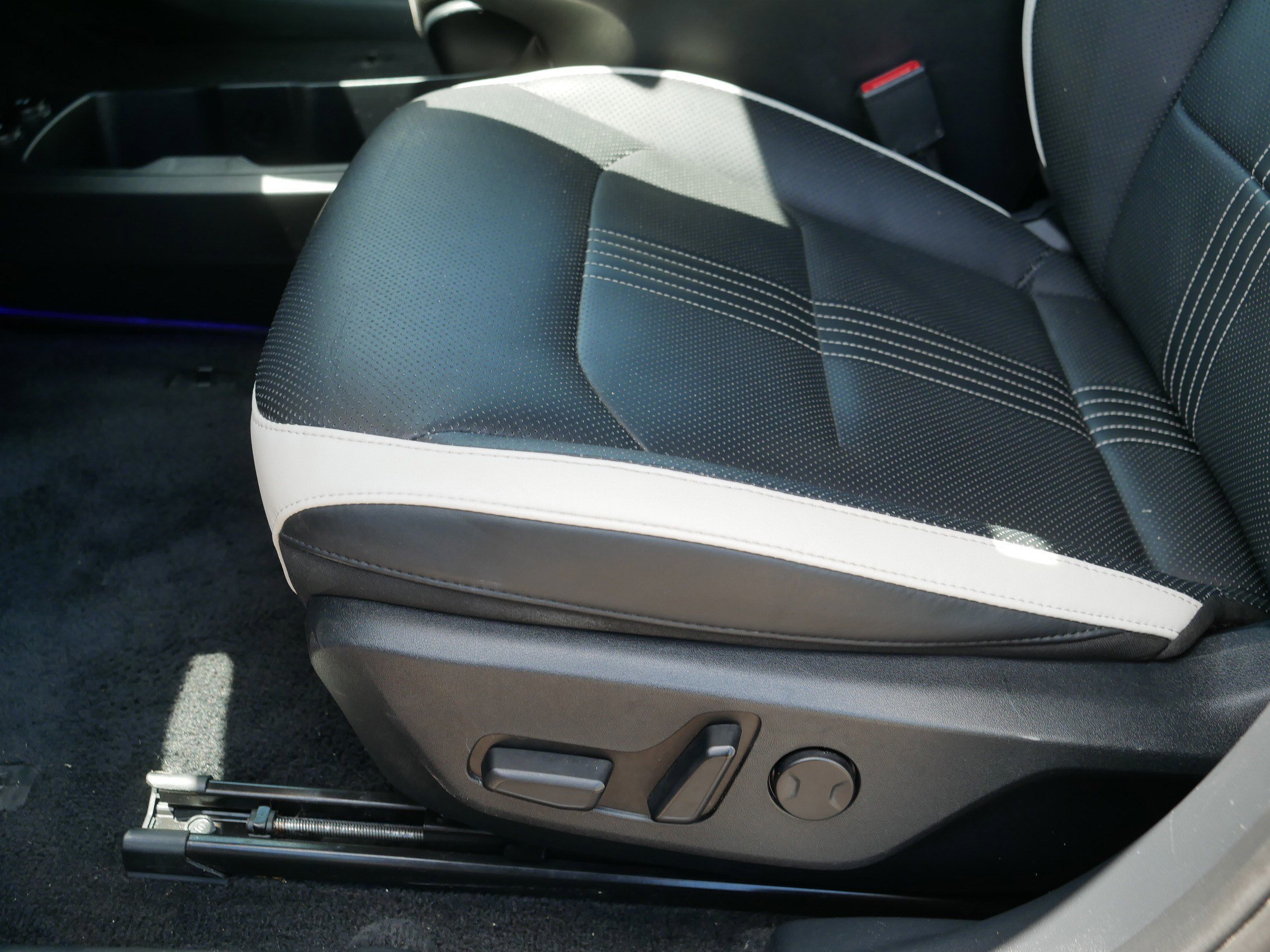 Certified Used 2023 Yacht Blue Kia GT-Line image 20