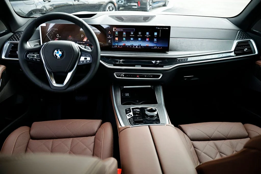 New 2026 Skyscraper Grey Metallic BMW xDrive40i image 27