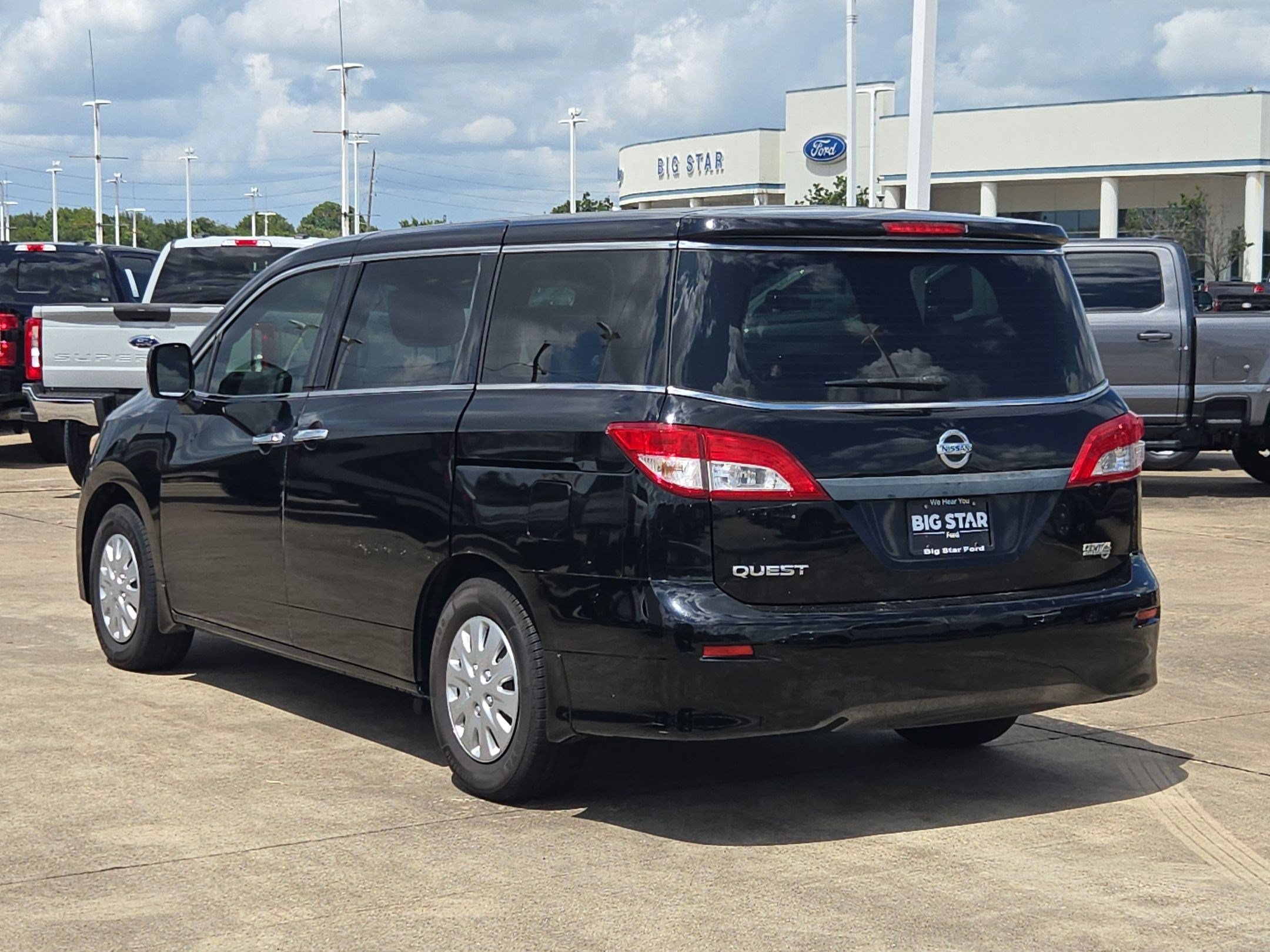 Used 2015 Super Black Nissan 3.5 S image 3