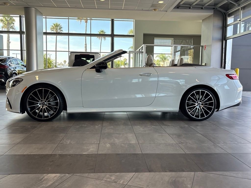 Used 2022 White Mercedes-Benz E 450 image 17