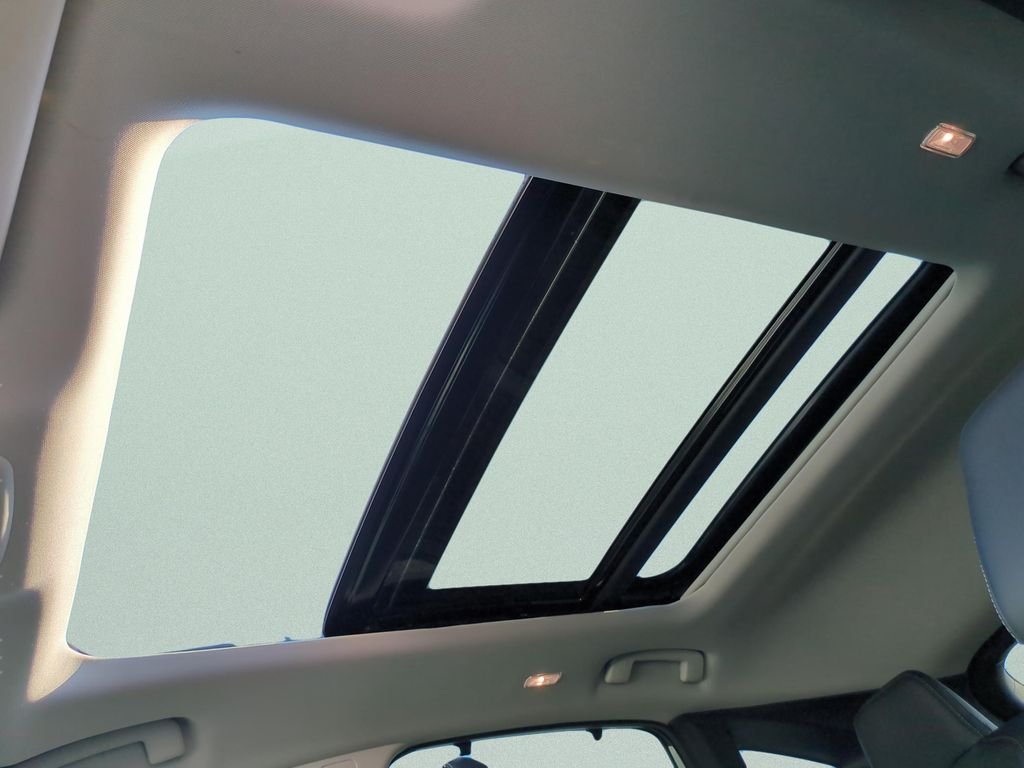 New 2026 Everest White Pearl TriCoat / Super Black Two-tone Nissan Platinum image 19