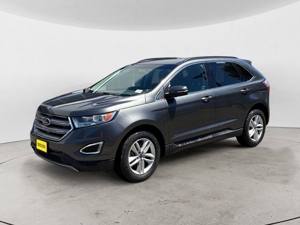Used 2018 Gray Ford SEL image 1