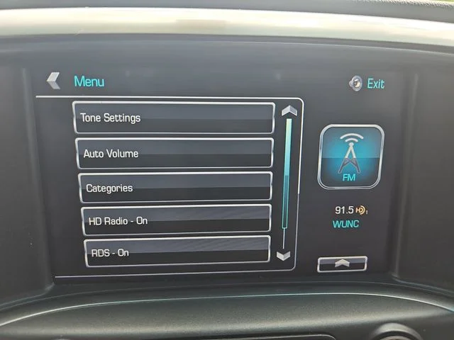 Used 2018 Gray Chevrolet LT image 21