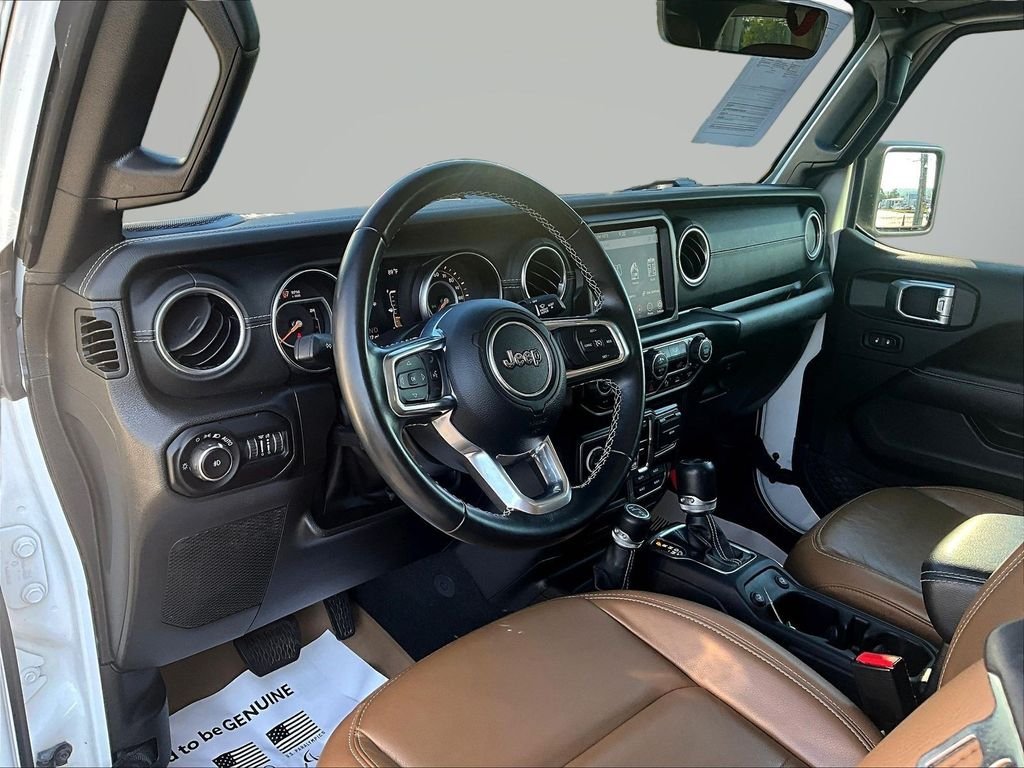 Used 2022 White Jeep Unlimited Sahara image 20