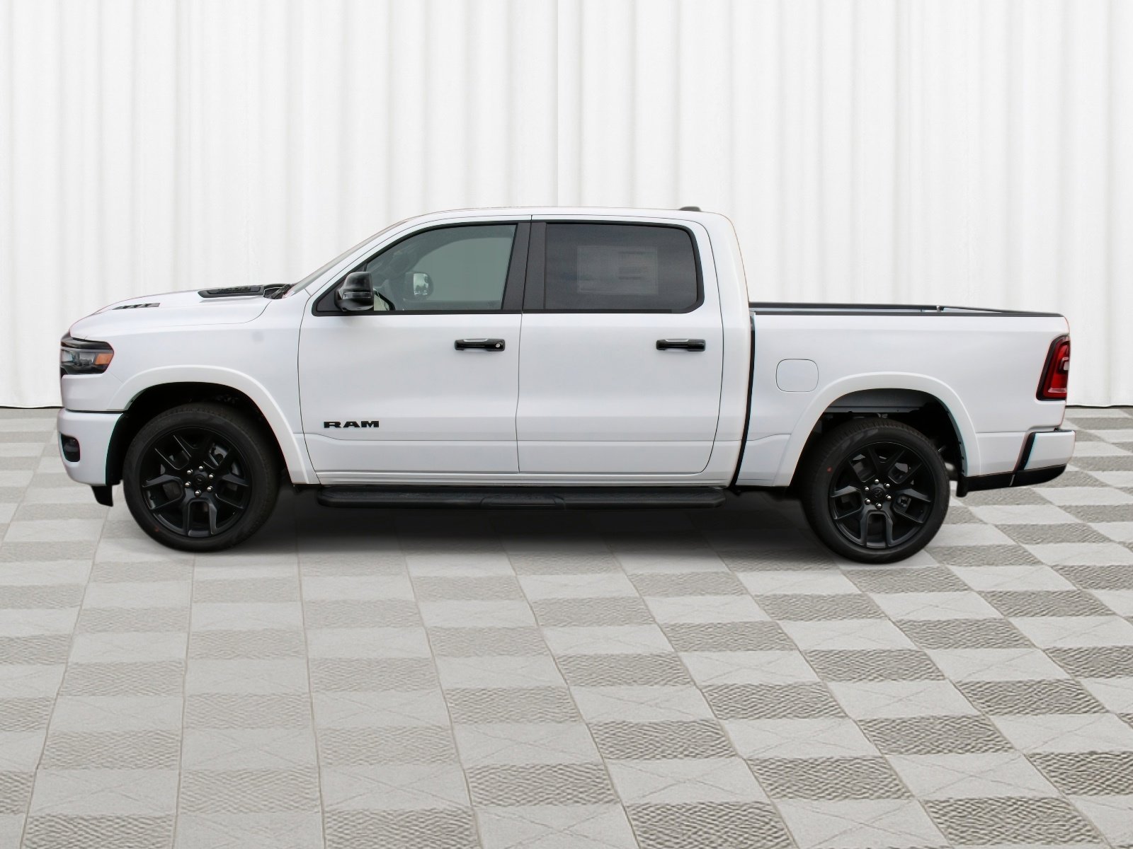 New 2026 Bright White Clear-Coat Exterior Paint RAM Laramie image 36
