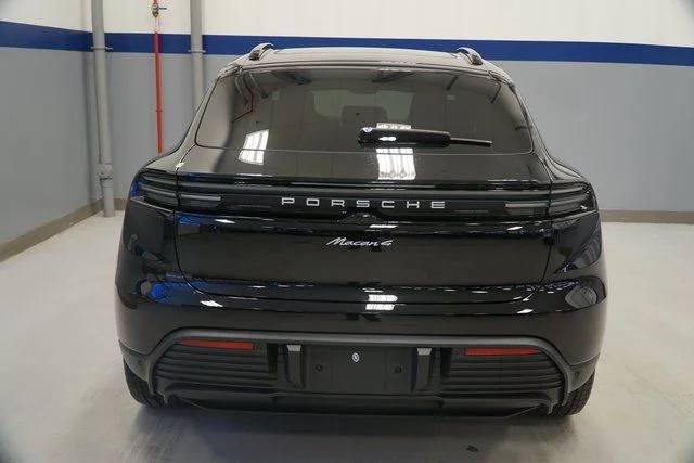 2026 Porsche Macan Base - Photo 7