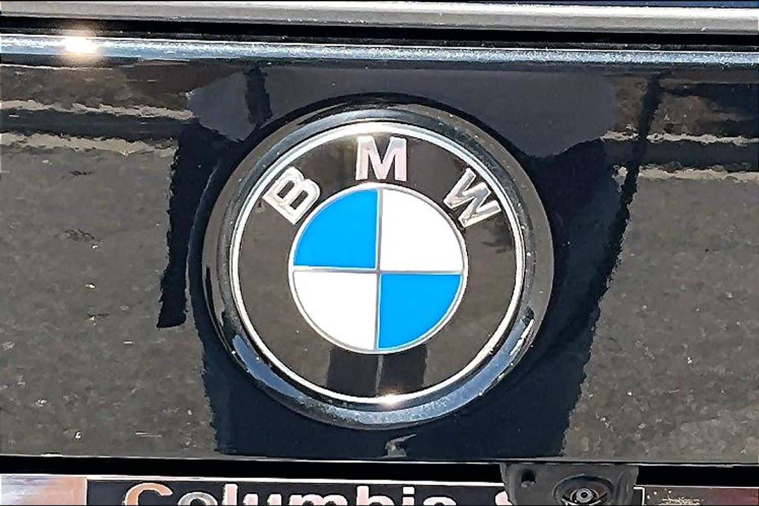 Certified Used 2025 Black Sapphire Metallic BMW xDrive28i image 9