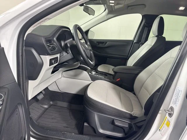 New 2026 Oxford White Ford Active image 11