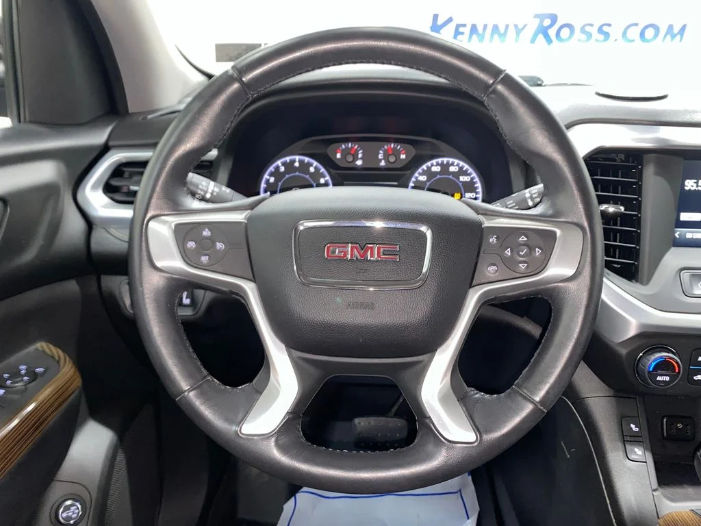 Used 2017 Red GMC SLE-2 image 26