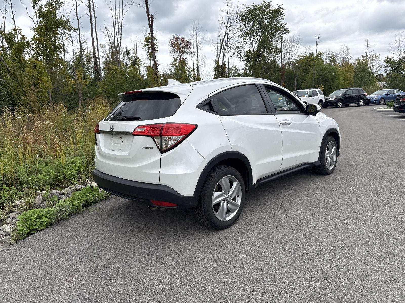 Used 2019 Platinum White Pearl Honda EX image 4
