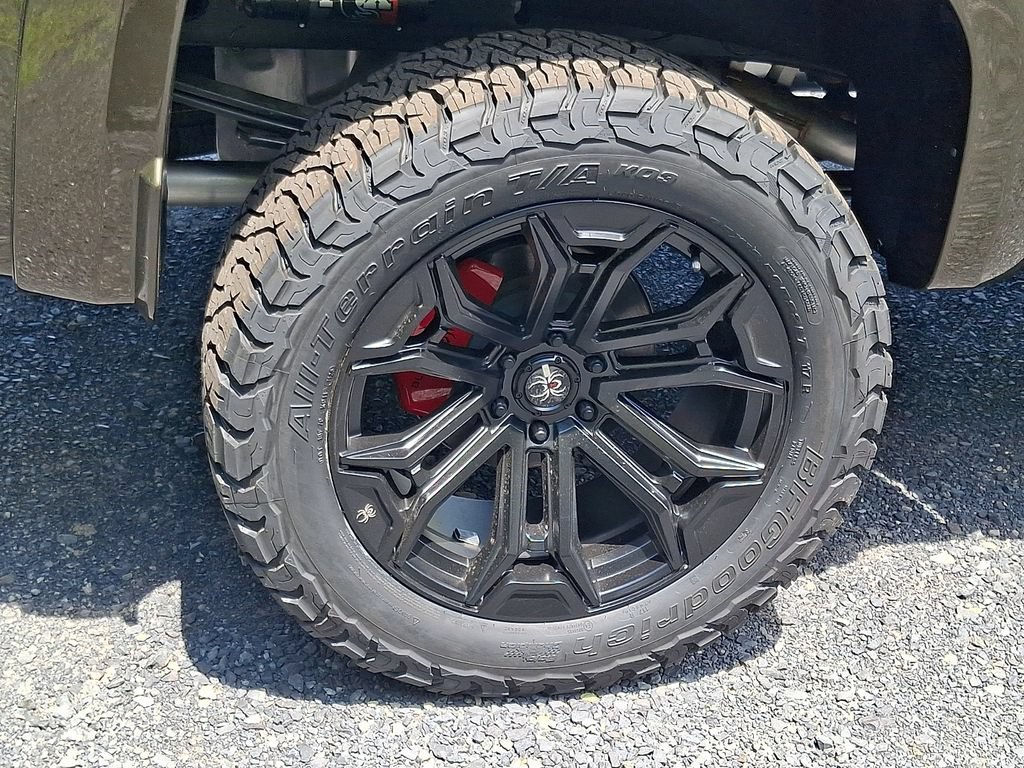 New 2026 Onyx Black GMC AT4 image 6
