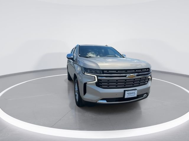 Used 2023 Beige Chevrolet Premier image 3
