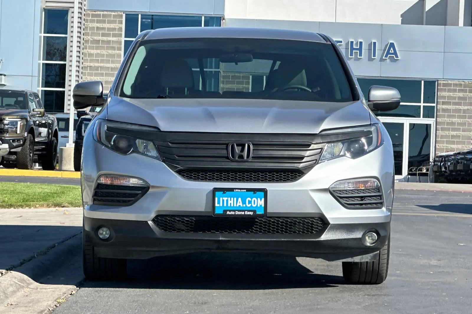 Used 2018  Honda EX image 10