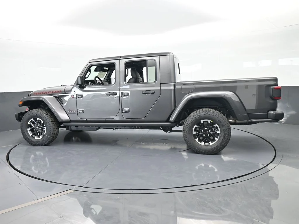 New 2026 Granite Crystal Metallic Clear-Coat Exterior Paint Jeep Rubicon X image 3