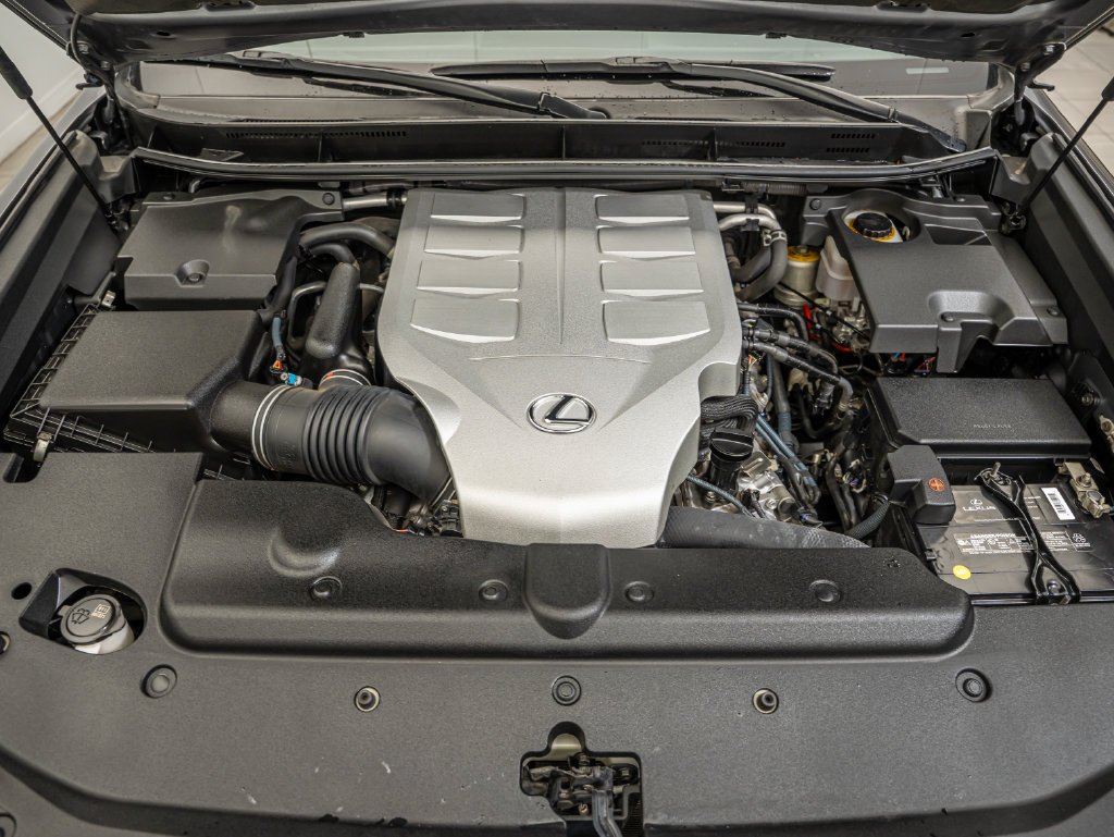Used 2016 Gray Pearl Lexus 460 image 38