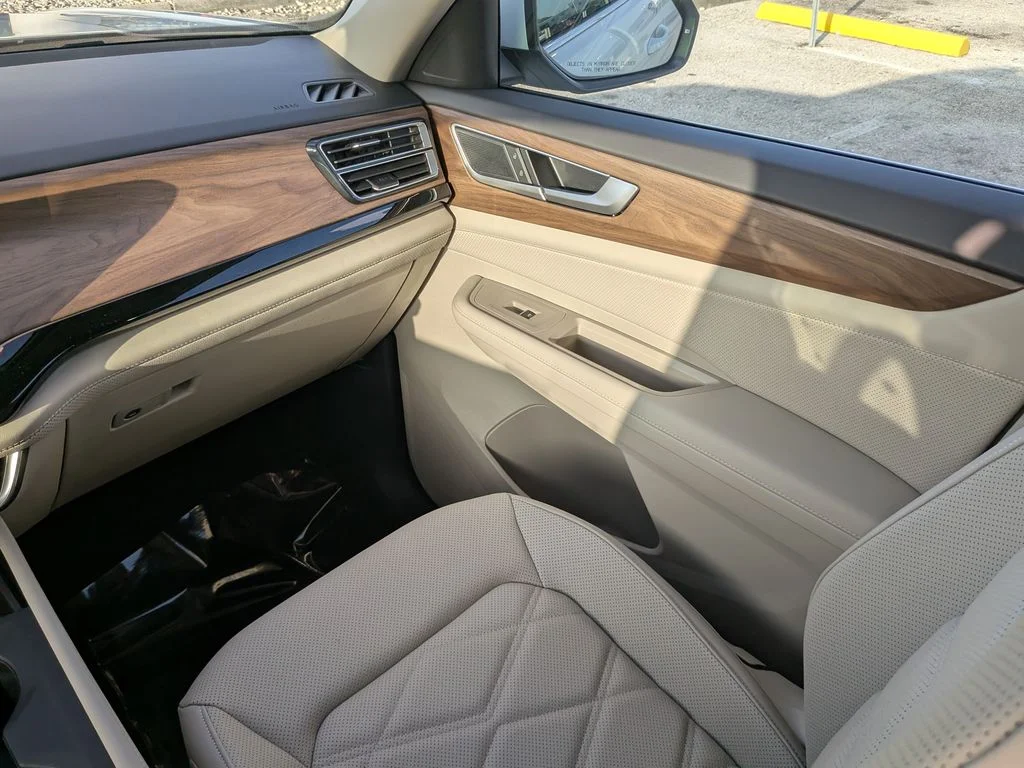 New 2026 White Volkswagen 2.0T SE image 13