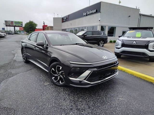 2025 Hyundai Sonata SEL's photo