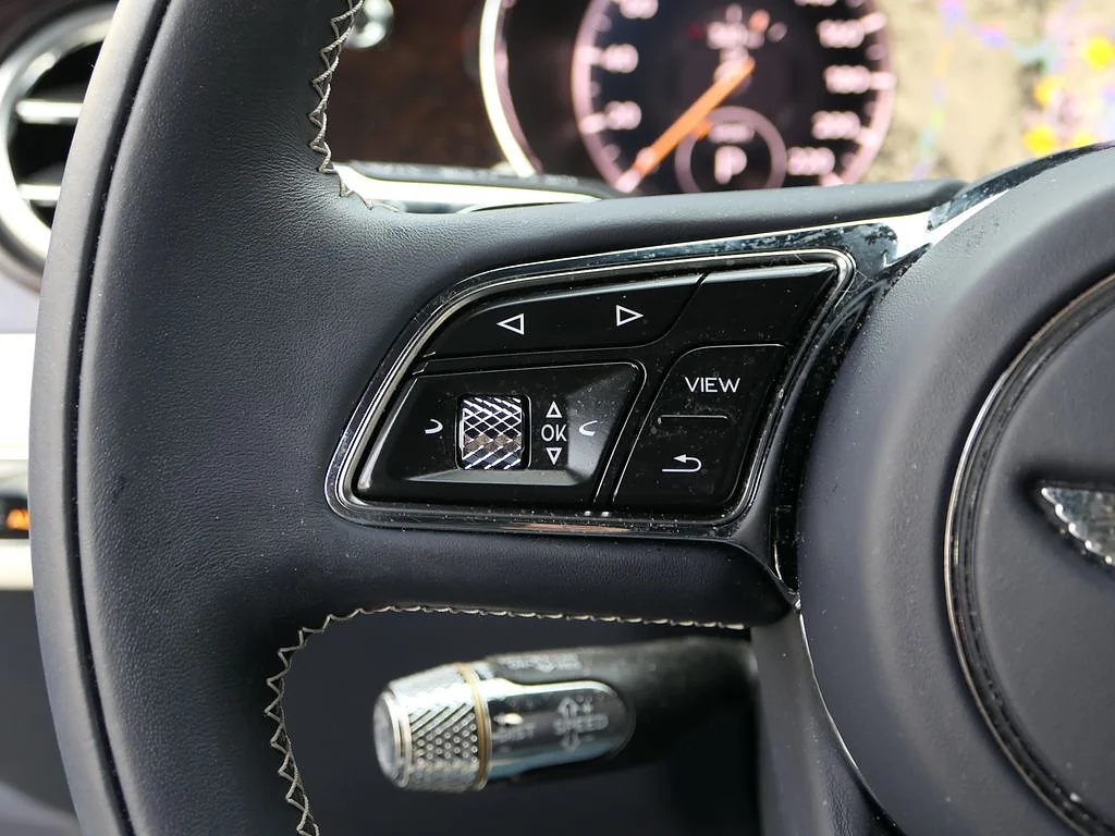 Used 2023 WHITE Bentley GT V8 image 12