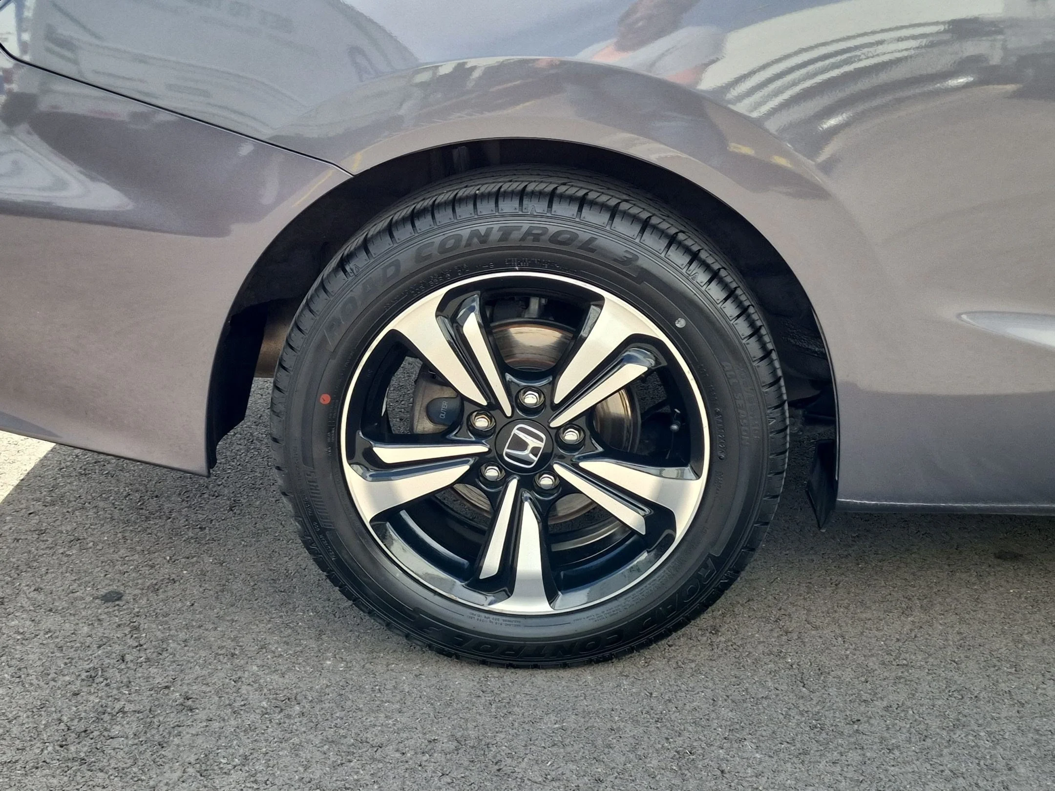 Used 2014 Modern Steel Metallic Honda EX image 12