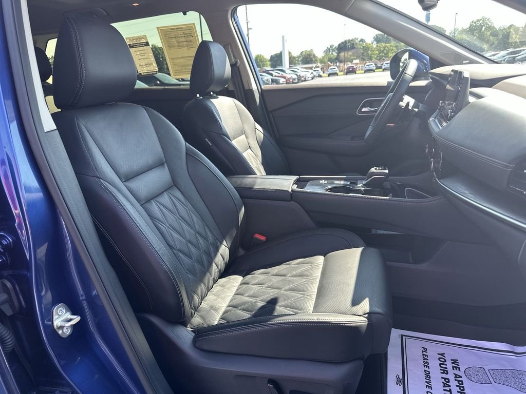 Certified Used 2023 Blue Nissan Platinum image 31