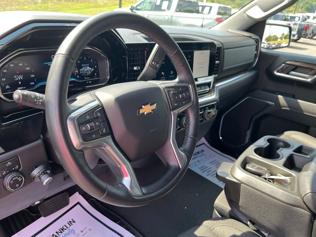 Used 2023 Gray Chevrolet LT image 15