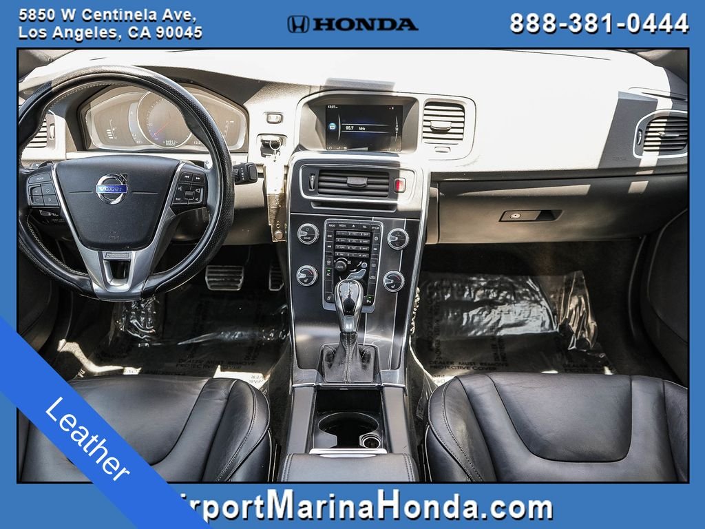 Used 2015 Crystal White Pearl Volvo T6 R-Design image 4