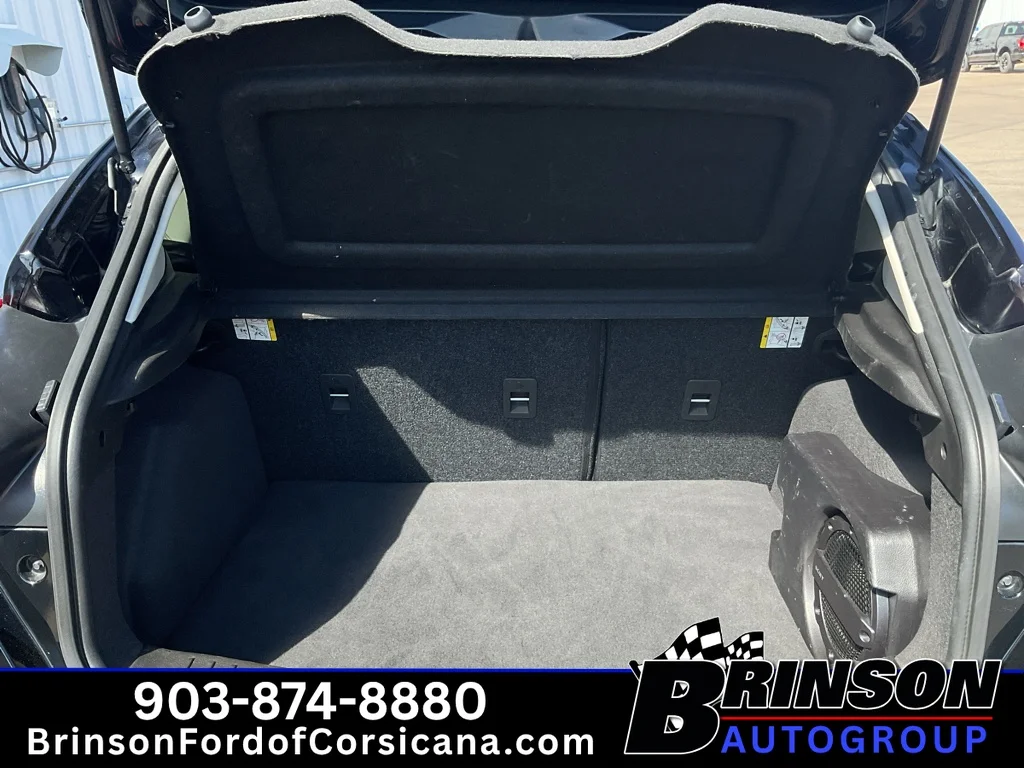 Used 2018 Shadow Black Ford SEL image 9