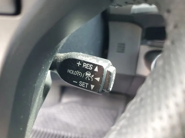 Used 2018 Super White Toyota SR5 image 14