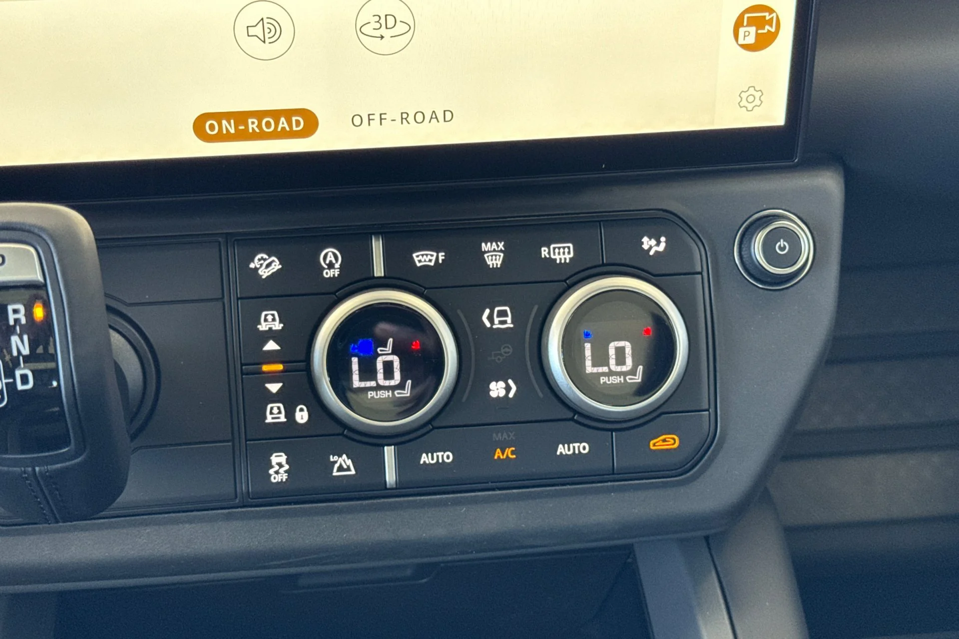New 2026 Sedona Red Land Rover X-Dynamic SE image 23