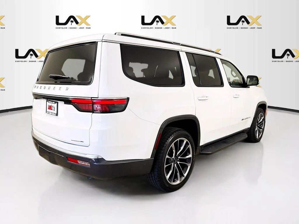 Used 2022 White Jeep Series II image 7
