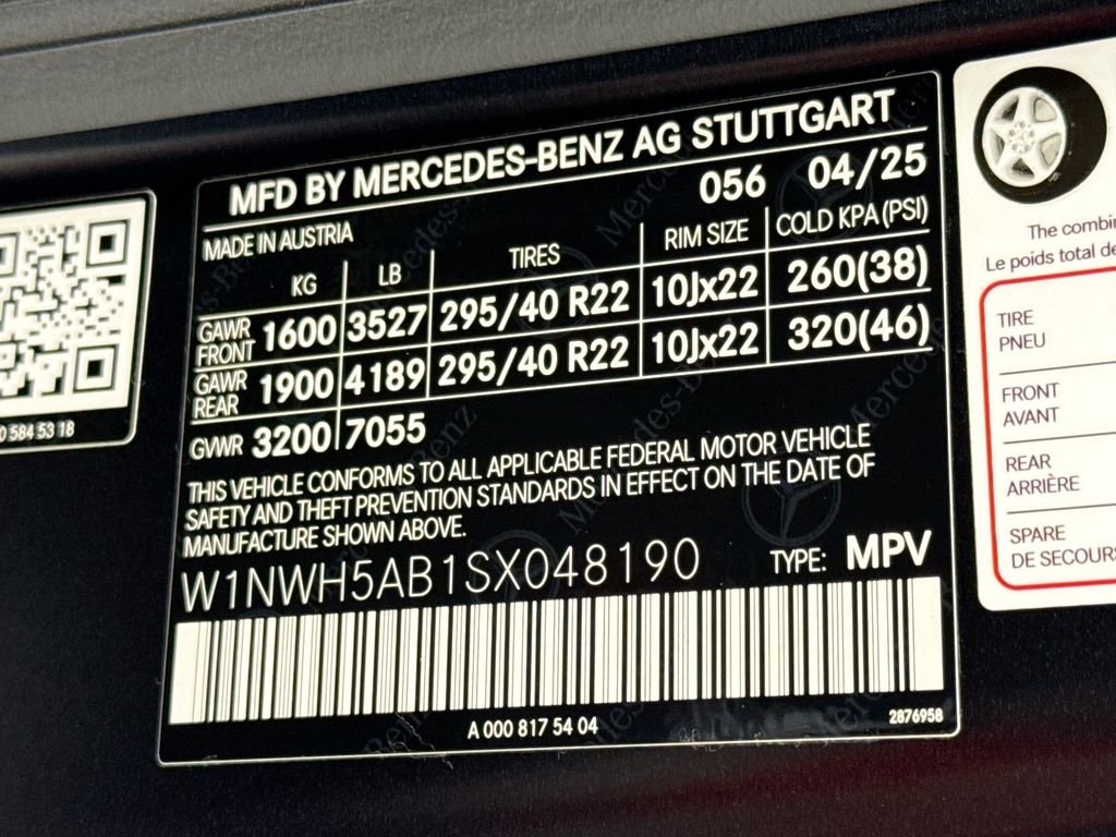 Certified Used 2025 Obsidian Black Mercedes-Benz G 63 AMG® image 34