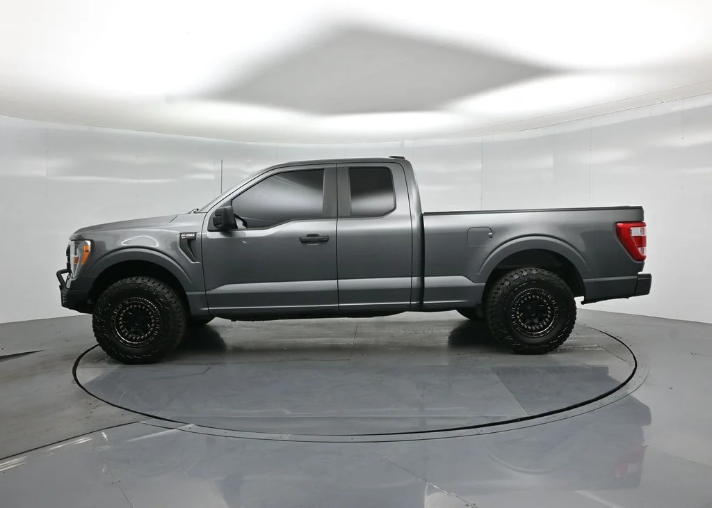 Used 2021 Gray Ford XL image 23