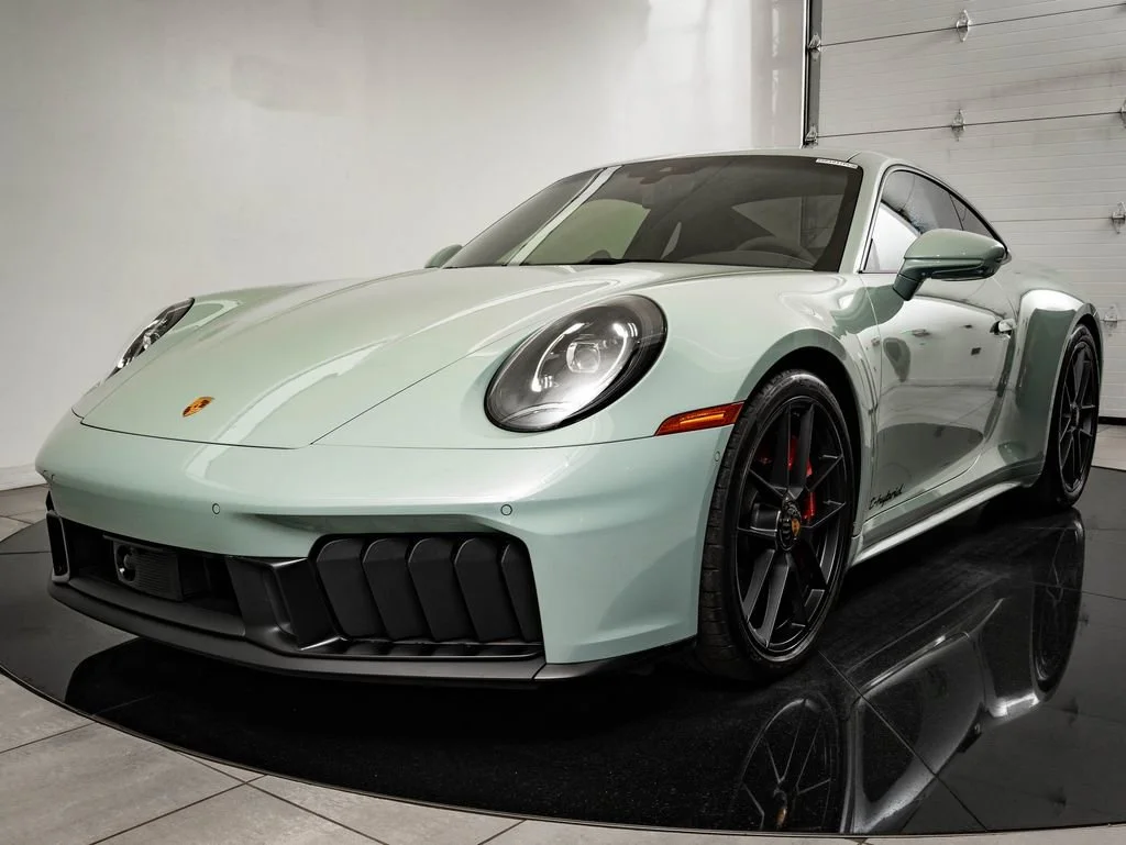 Used 2025 Shade Green Metallic Porsche Carrera GTS image 19