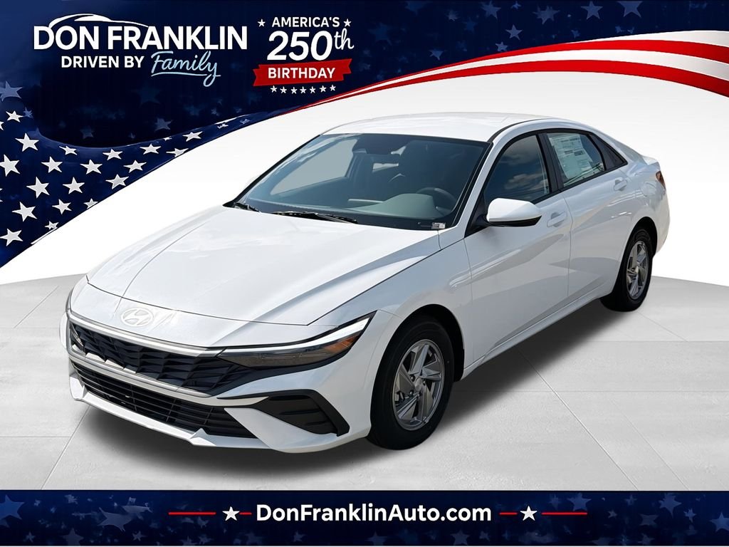 New 2026 White Hyundai SE image 1