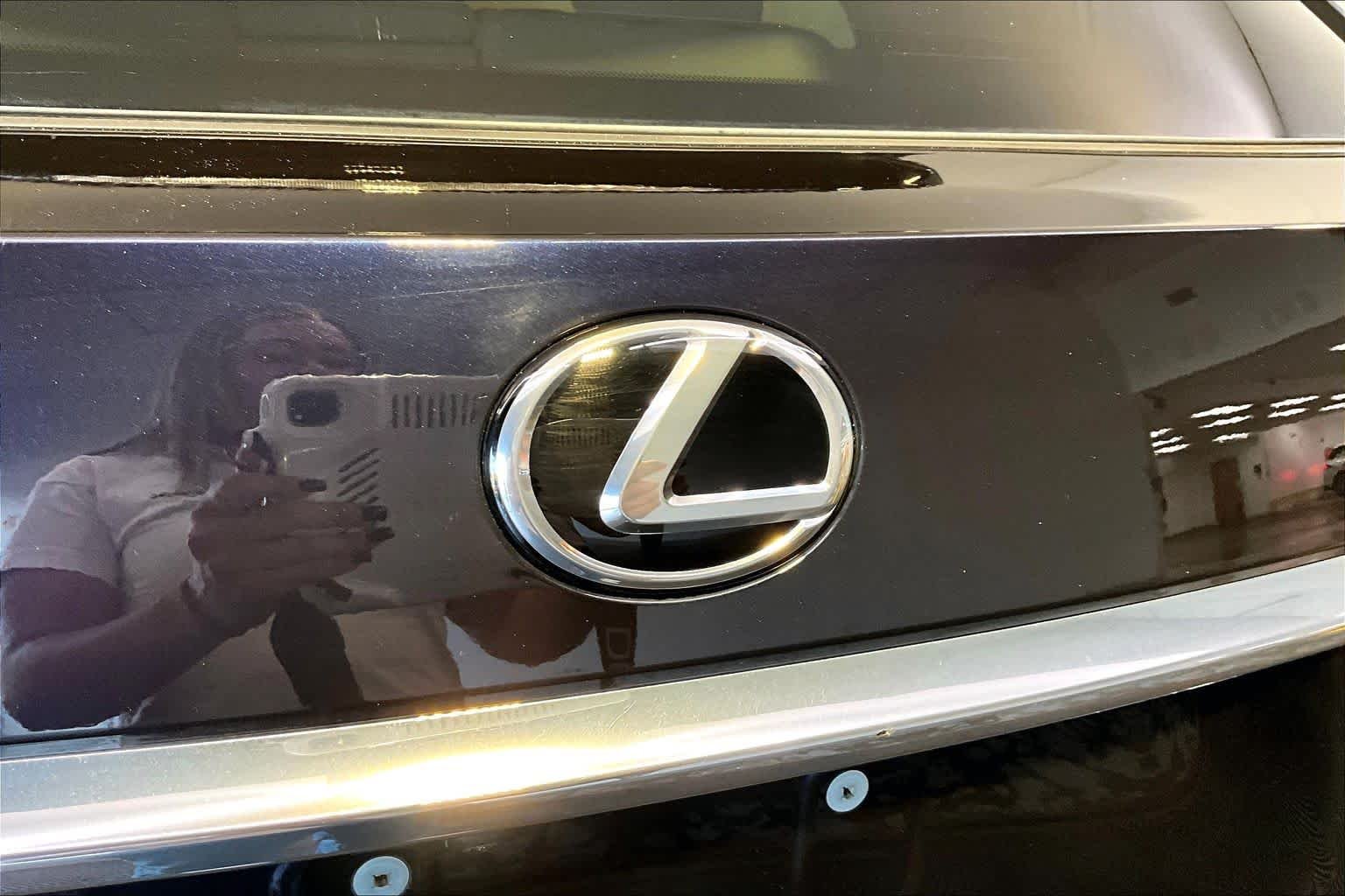 Used 2020 Nightfall Mica Lexus  image 33