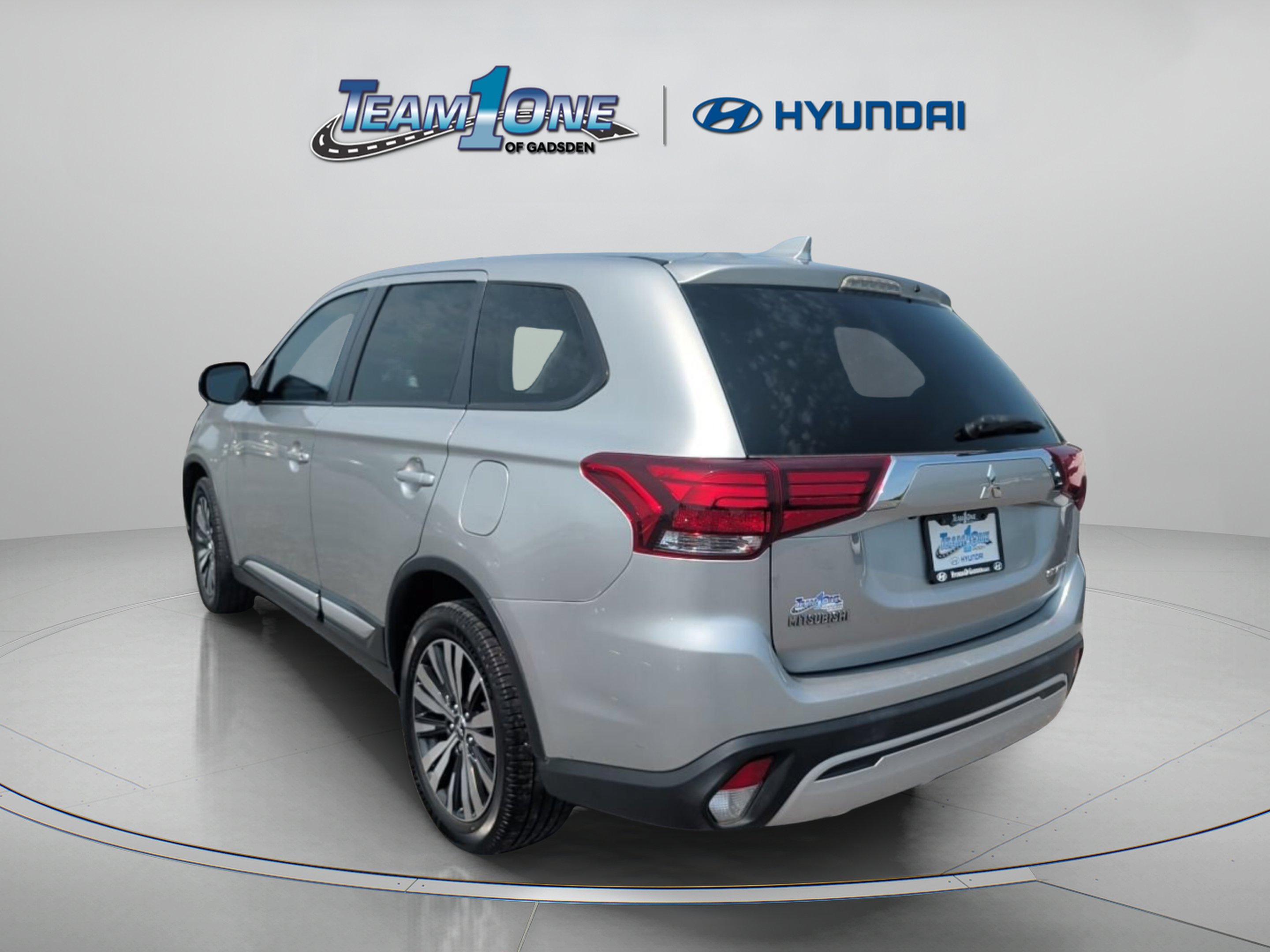 Used 2019 Silver Mitsubishi ES image 6